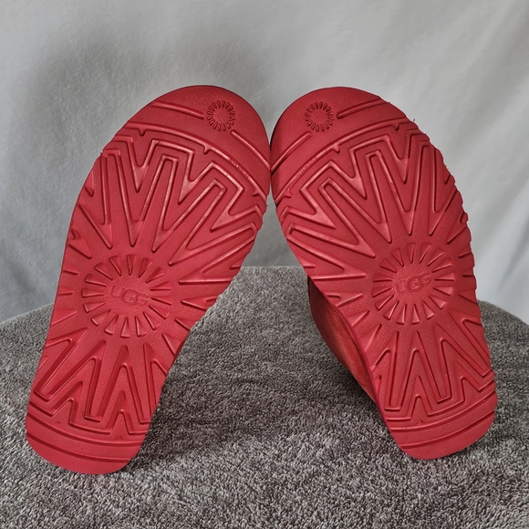 UGG Ribbon Red Neumel Boots – Women’s 9 - Picture 7 of 8